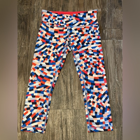 lululemon athletica Pants - Lululemon Wunder Under Capoeira Mosaic Multicolor Crop Leggings Sz 6